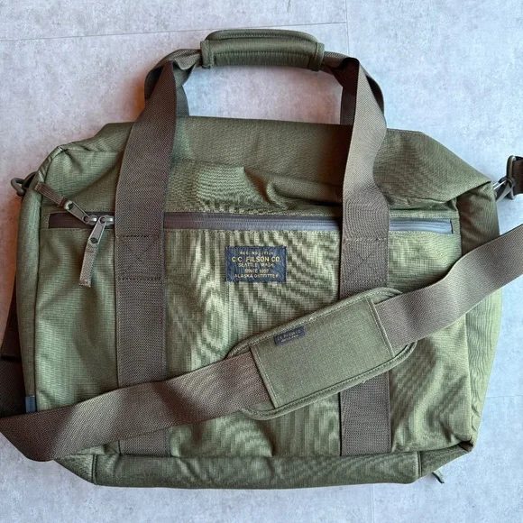Filson Nylon Ripstop Pullman duffel, surplus green