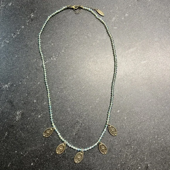 Blue Crystal Plunder Necklace Gold‎ Tone Flower Charms B142