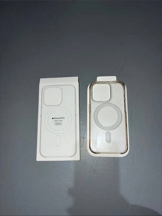 iPhone 15 Pro Clear Apple MagSafe Case - Clear