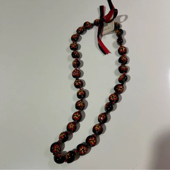NWT Genuine Kukui Tree Nuts Necklace Handmade Hand Painted Red Yellow Flowers