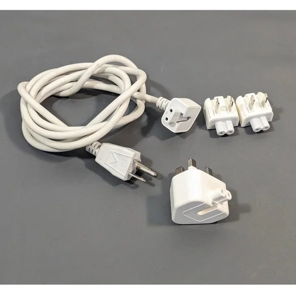 Apple World Travel Adapter Kit 6ft AC Extension Cord UK US Duckhead Plugs
