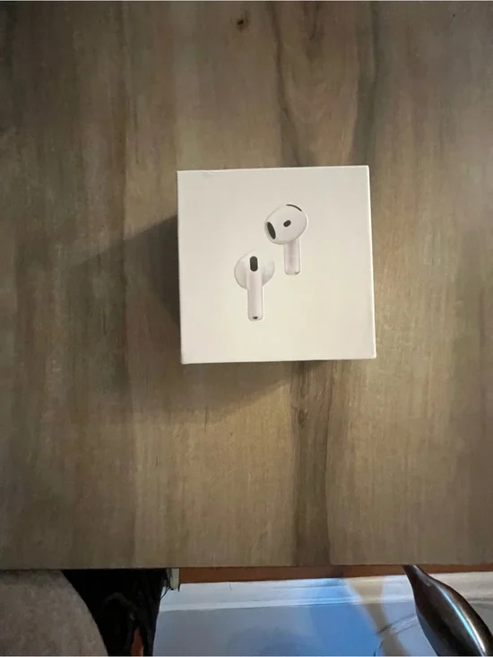 Apple White Earbud Headphones