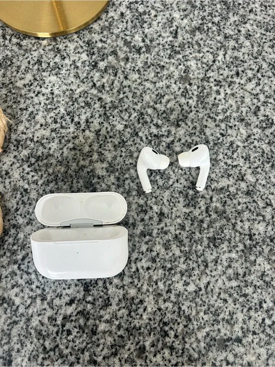 Apple AirPods Pro (1st generation)