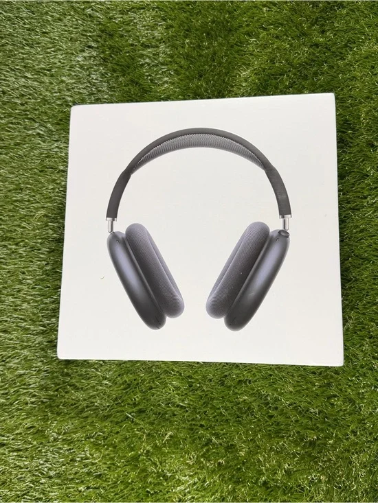 Apple Over-Ear Headphones - Space Gray