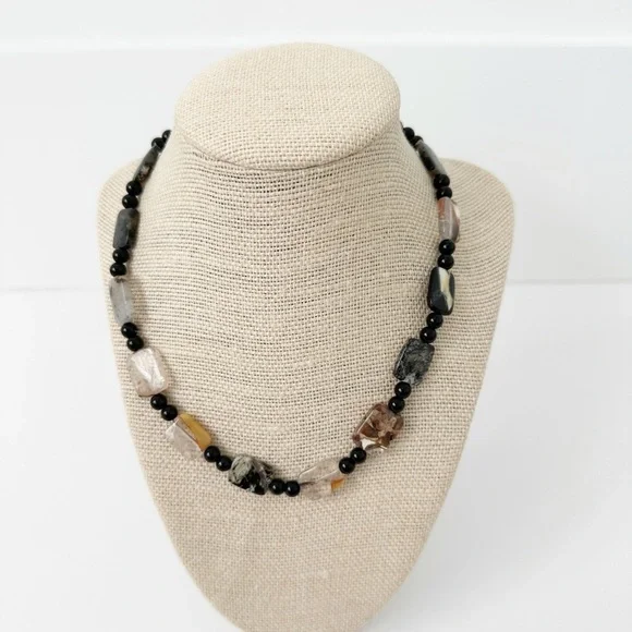 NWT Genuine Agate & Black Onyx Necklace Beaded Black Brown Gray