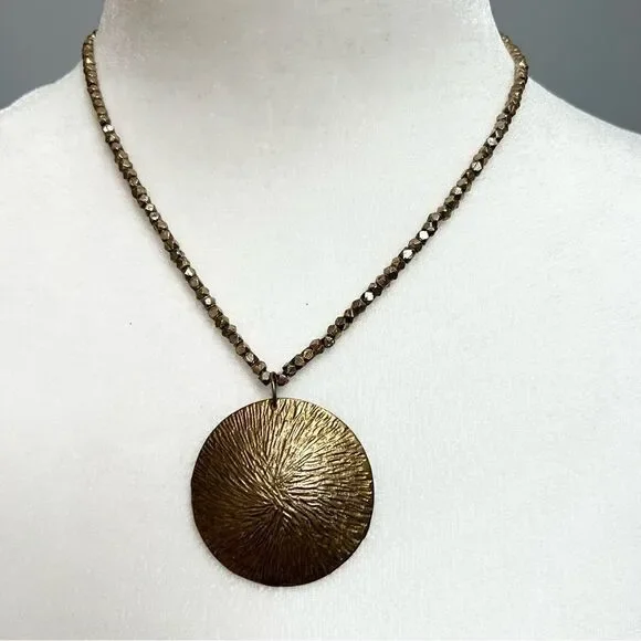 Bronze/gold tone textured pendant necklace