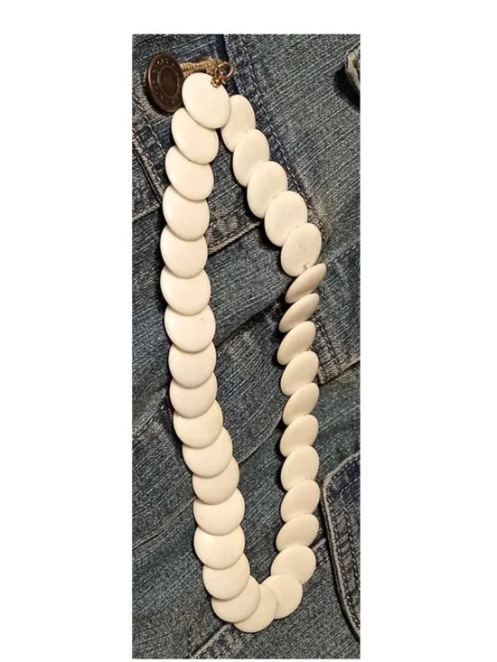 Round White Disc Necklace 8