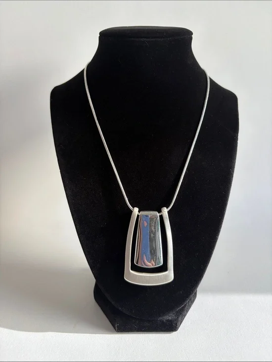 Modern Silver Geometric Pendant Necklace Women Jewelry