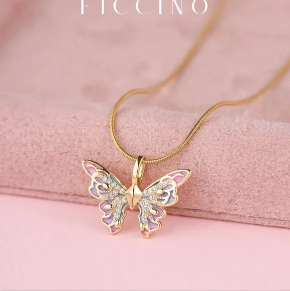 🦋🦋NEW🦋🦋 BEAUTIFUL!! 18KT GOLD/Titanium Steel CZ Butterfly Pendant Necklace