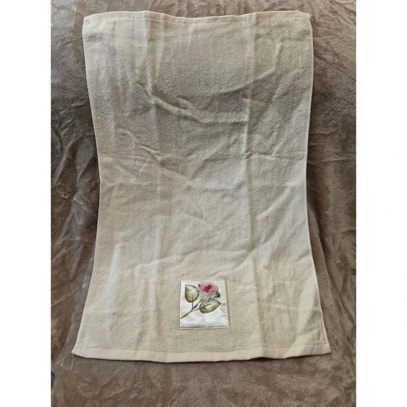 Vintage Cream Hand Towel Pink 3D Ribbon Rose Floral Applique Ramie Cotton Blend