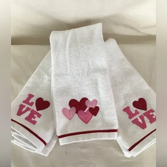 Martha Stewart white combo hand towels.NWT