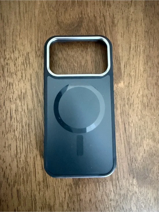 Apple 17 iPhone Case