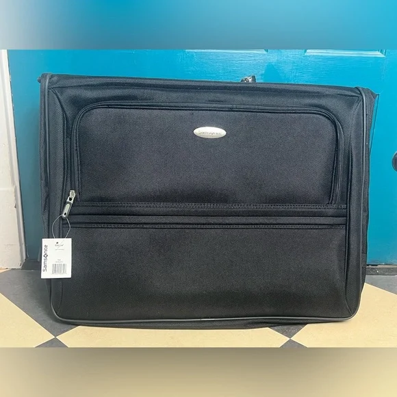 Samsonite Corsica Black Garment Bag Luggage - New With Tags NWT