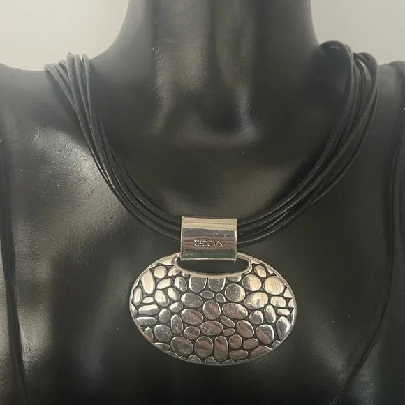 Vintage NAPIER mod leather choker pendant necklace
