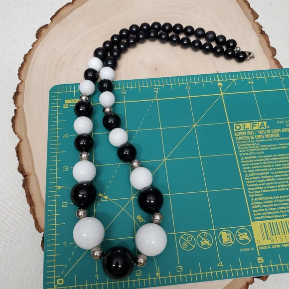 Vintage Black And White Bead Necklace