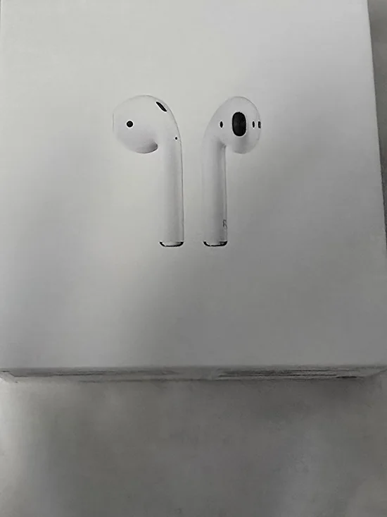 Apple Wireless Earbud Headphones - White