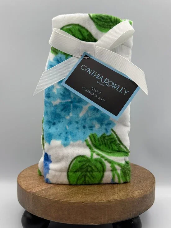 Cynthia Rowley Hydrangea Tip Towels Set of 2 Blue Floral Green White 12x18 NWT