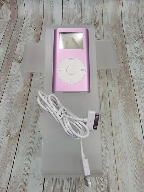 Apple ipod mini 2005 1nd Gen A1051 PINK 32GB W/ Charger