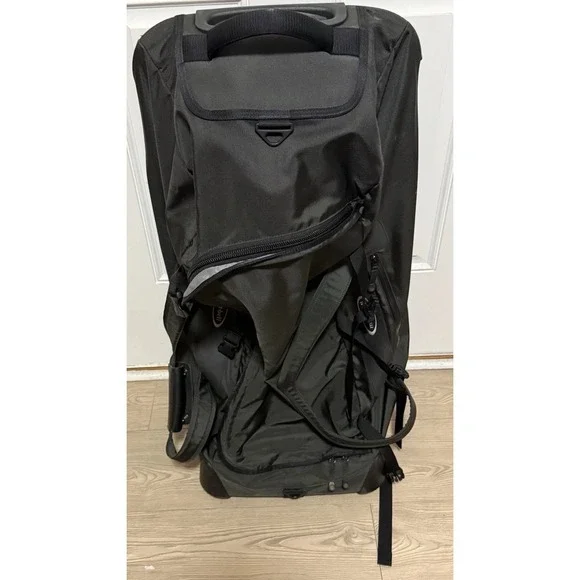 Mont-Bell Duffle Bag With Wheels Model 100 For Travel Luggage Large Black