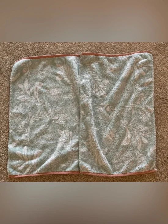 Style sanctuary pink and blue patterned hand towels set