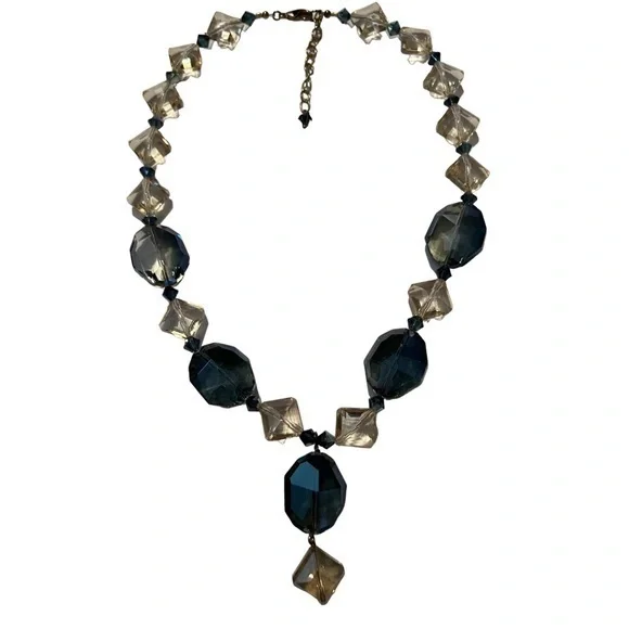 Beautiful Vintage Glass And Crystal Necklace