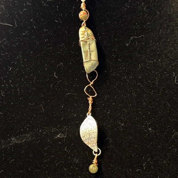Handmade Vintage Copper Wire Rapped Stone Pendant
