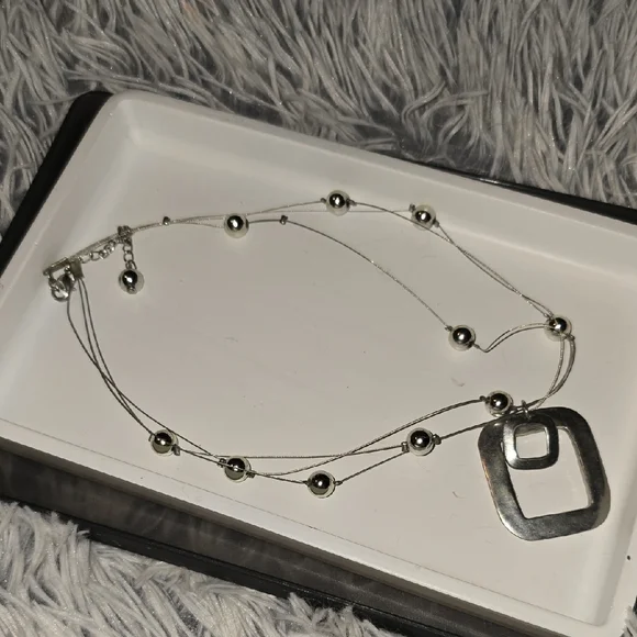 Elegant Silver Beaded Necklace with Geometric Square Silver Pendant