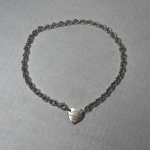 Tiffany & Co Heart Tag Necklace Women 16in Silver Return to Tiffany 925 Sterling