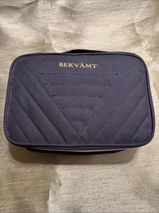 Quilted Navy Travel jewelry case