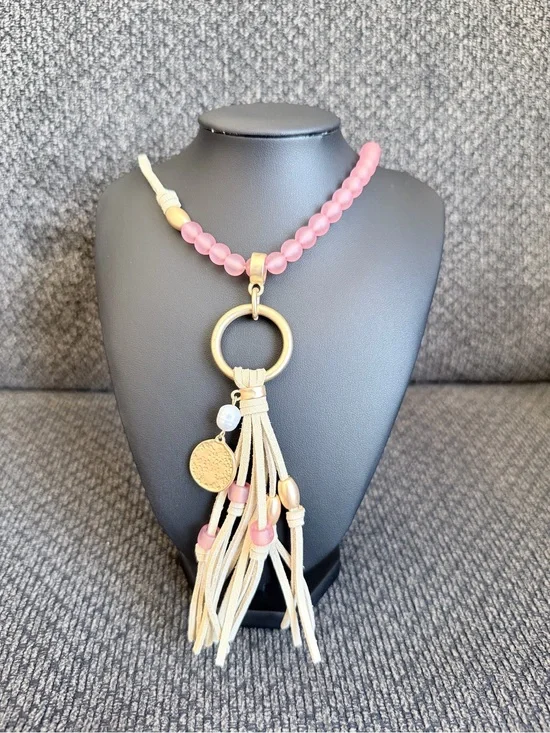 Plunder Beaded Pink and Gold Tassel Pendant Necklace