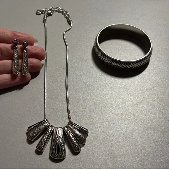 Brighton Andorra Necklace Bangle Bracelet Earrings Set‎ Silver Plated Bib Collar