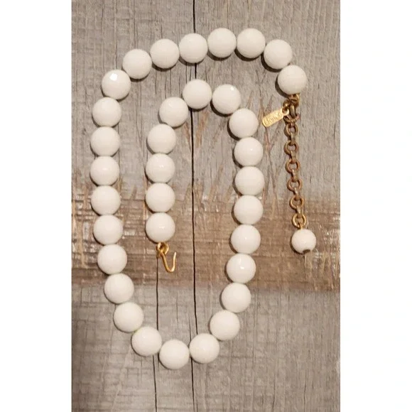 Vintage‎ Monet White Disco Ball Beaded Necklace Gold Tone signed 18