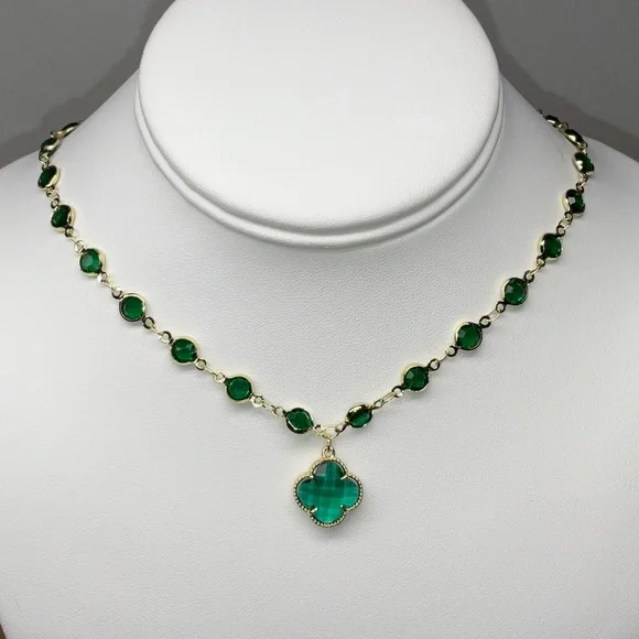 Green Cubic Zirconia Clover Pendant Necklace