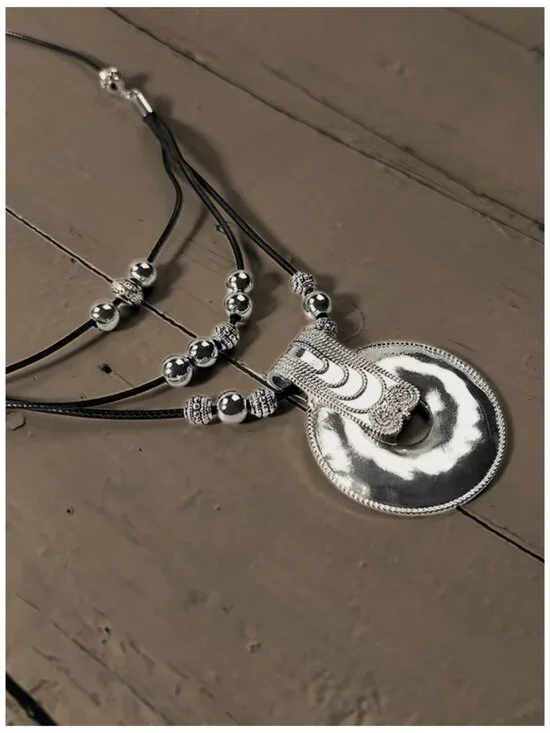 NWT Boho Chic Multi-Layer Circle Necklace Minimalist  Statement