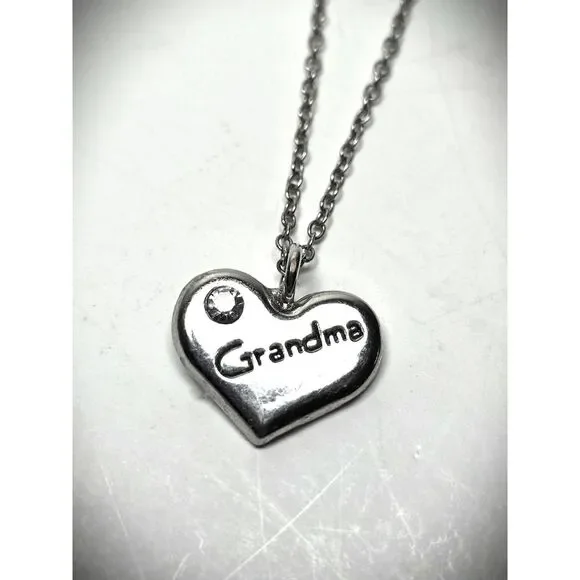 Grandma Heart Pendant Chain Necklace  Rhinestone Silver Tone 26
