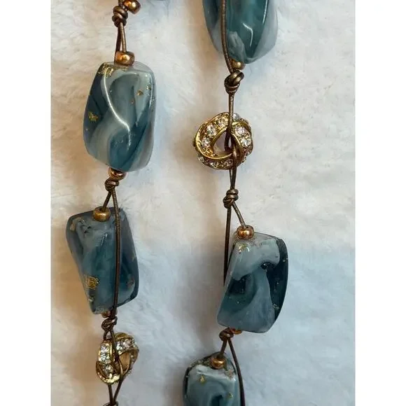 Vintage Blue Marbled Bead Necklace – Chunky | Artsy