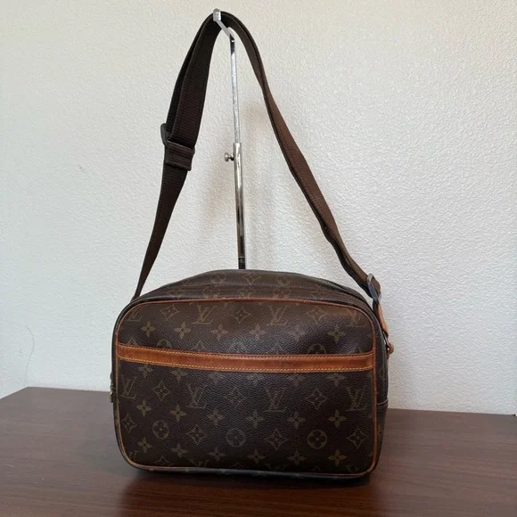 Vintage Louis Vuitton Reporter with‎ COA