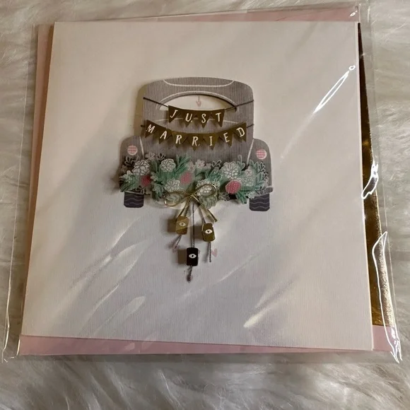 🩵5/$8 Just Married Greeting Card with Gold Accents