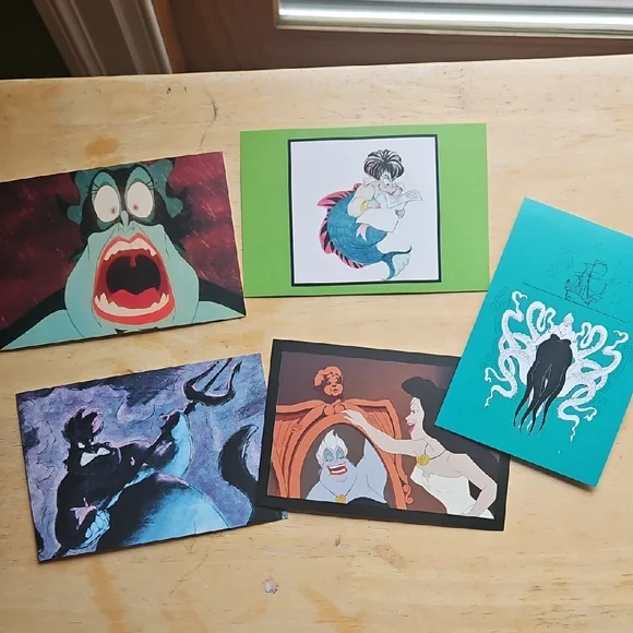 DISNEY VILLAINS POSTCARDS PACK
