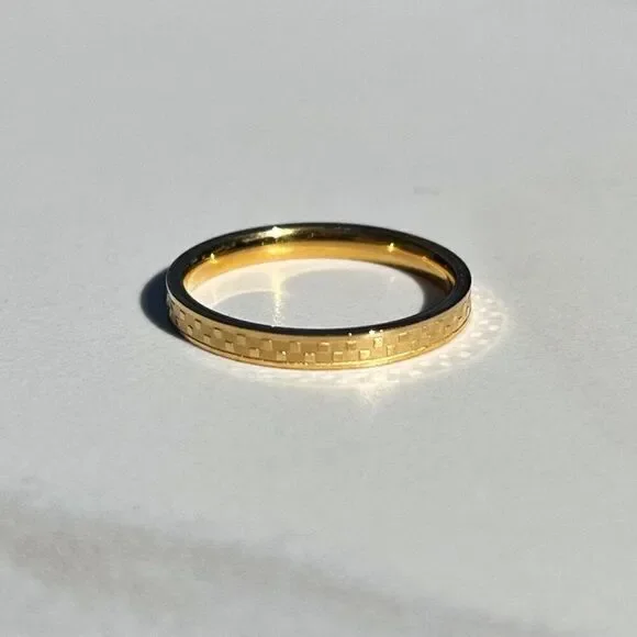 New! “Mia” Dainty Checkered Gold Ring