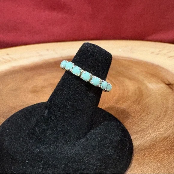 Elegant Turquoise Stone Ring