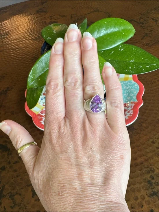 Beautiful VTG Sterling Silver Brilliantly Faceted Amethyst Sterling Silver Ring