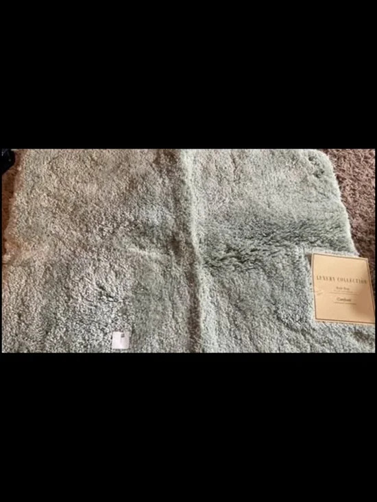 Luxury Collection Sage Bath Rug - 17x 24