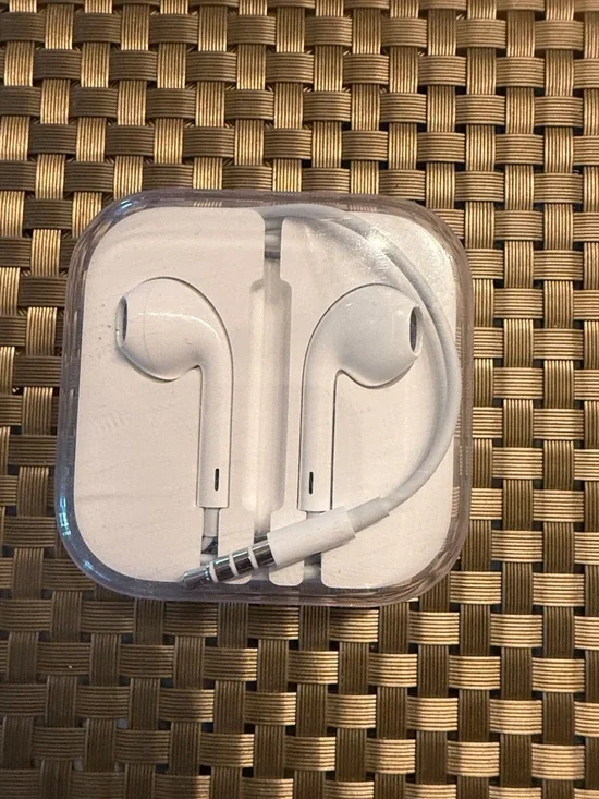 Apple White Wired Earbud Headphones in Clear Carry Case  (New - never used)