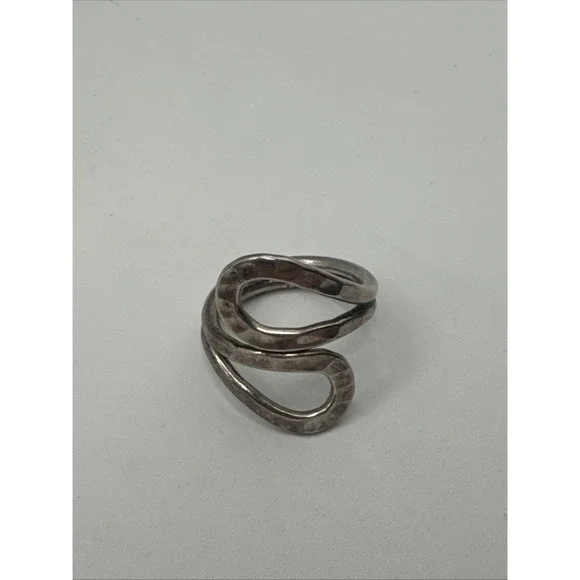 VINTAGE 925 Hammered STERLING SILVER CUT OUT DESIGN WRAP AROUND RING SIZE 6.75