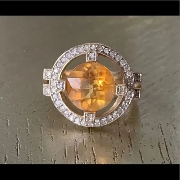 Citrine and diamond 14 karat gold ring sz 7