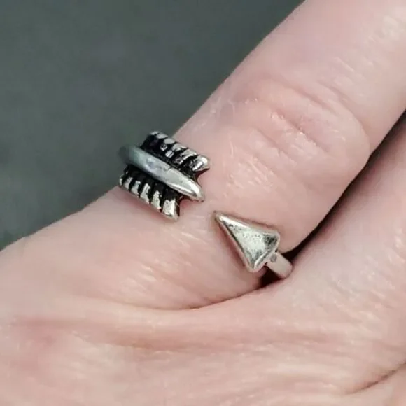 Silver tone arrow wrap ring