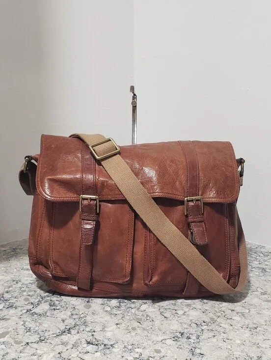 Fossil Vintage 'Estate' Brown Leather Messenger Shoulder Bag