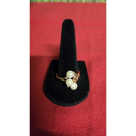 Vintage 14K Yellow Gold, Pearls, Diamonds Ring Size 10