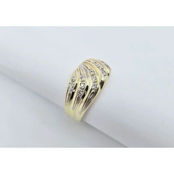 Beautiful 14K Karat Solid Yellow Gold Designer Wavy Diamond Wide Ring Size 5.50
